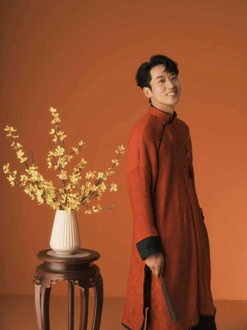 Theo dõi Tuấn Trần Instagram để cập nhật những hình ảnh và thông tin mới nhất về anh